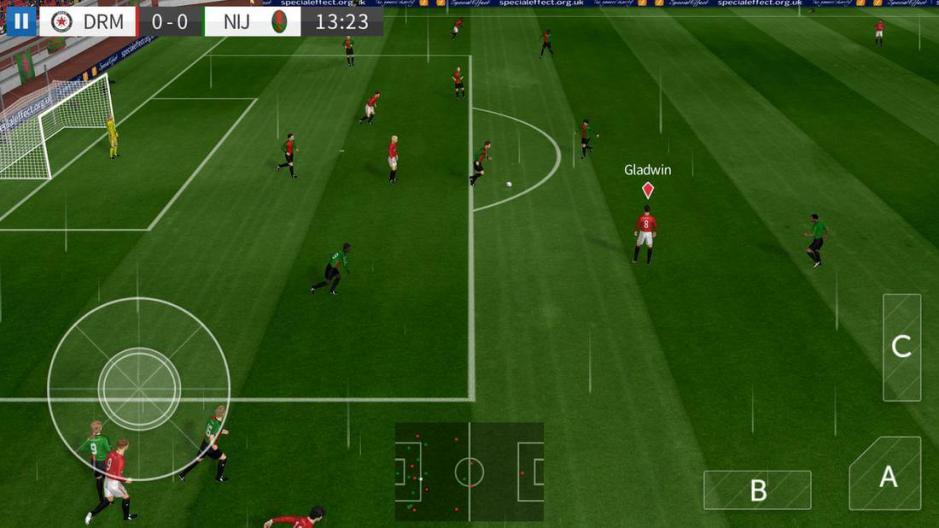 Скриншот #6 из игры Dream League Soccer